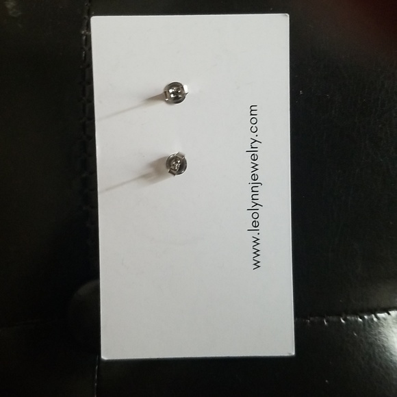 Leolynn Jewelry Butterbean Stud Earrings - Picture 3 of 3
